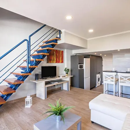 Poeta House By Sunnyway